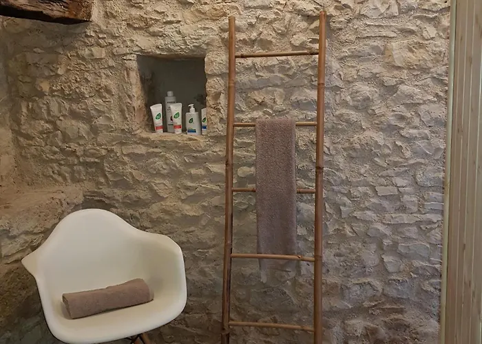 Maison Reces 4* Floressas