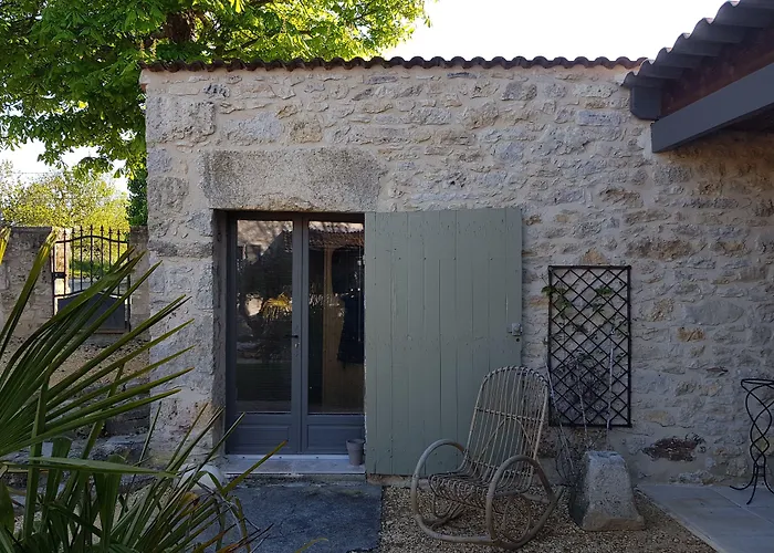 Maison Reces 4* Floressas