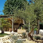 Maison Reces 3* Floressas