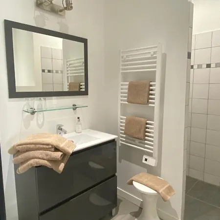 Maison Reces Bed & Breakfast 4*
