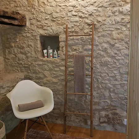 Maison Reces 4* Floressas