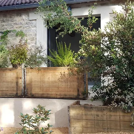 Maison Reces Bed & Breakfast 4*
