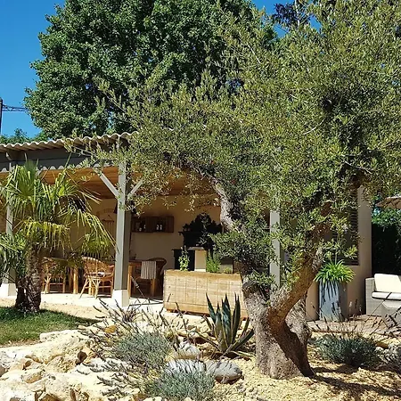 Maison Reces 3* Floressas