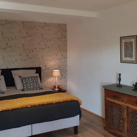 Maison Reces 3* Floressas