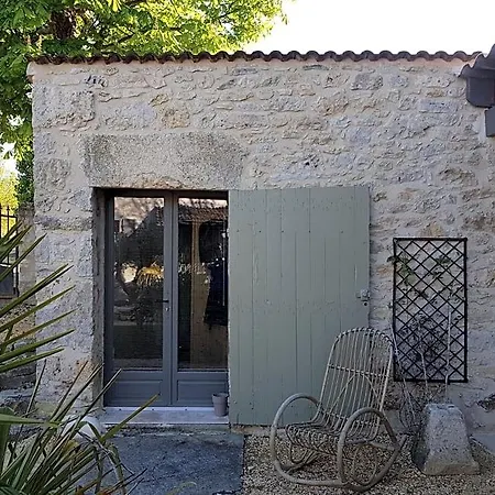 Maison Reces 3* Floressas